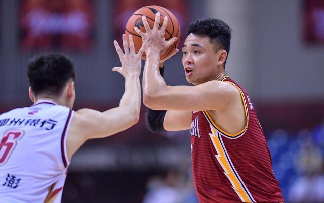 爱游戏下载清晨体能课后，山东男篮伤情更新备战CBA常规赛，震撼外界，控场能力受关注的简单介绍