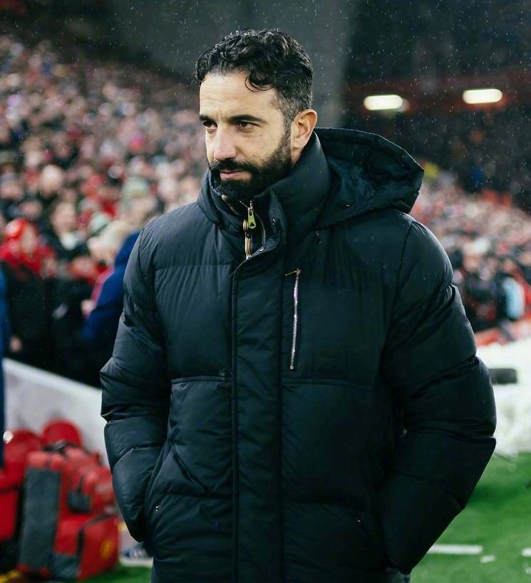 包含加时末段突围战来临；纽卡斯尔围绕足总杯迎来里程碑；球迷炸锅；训练强度明显提升的词条