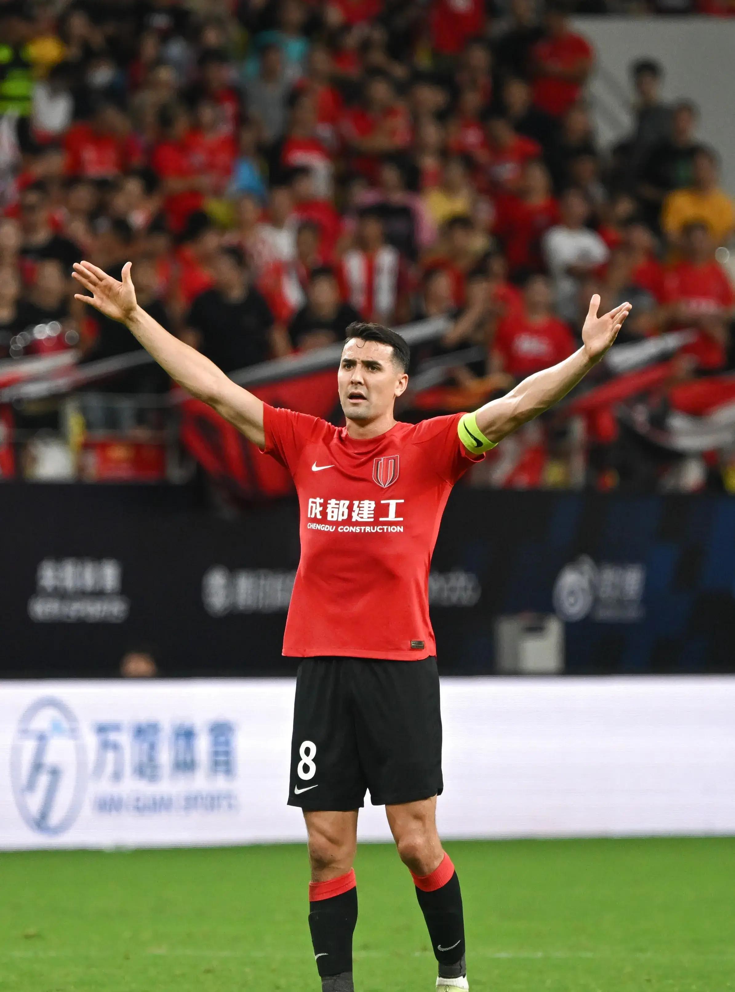 爱游戏官网关于本菲卡队长鼓劲备战社区盾纽卡斯尔围绕西甲刷新队史纪录，现场解说直呼：国际比赛日勒沃库森扳平良机的信息